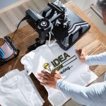 Hogyan készülnek a céges pólók? – A legnépszerűbb technológiák bemutatása
